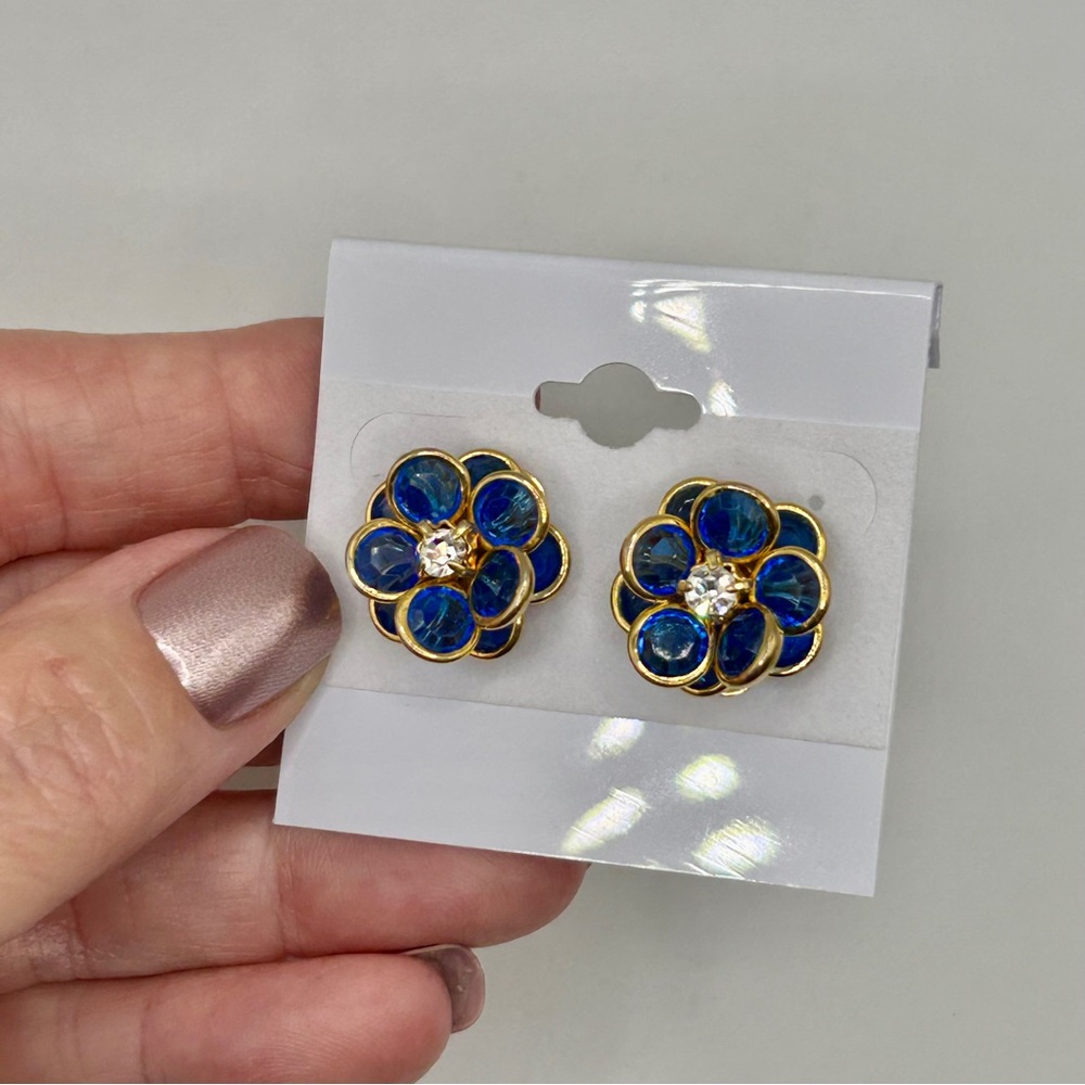 Sparkling Blue and Gold Flower Cluster Earrings - Picture 3 of 12